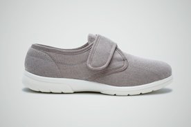 Men's Wide Canvas Shoes