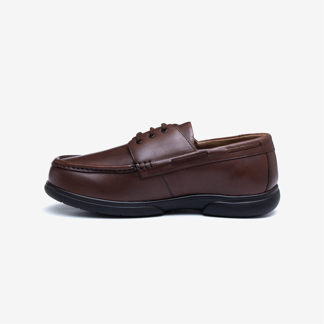 Mens Wide Fit Tredd Well Dean Boat Shoes in Navy - Image 11