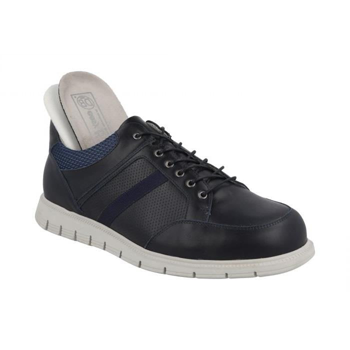 Men's Wide Fit DB Caspian Shoes in Black - Image 1