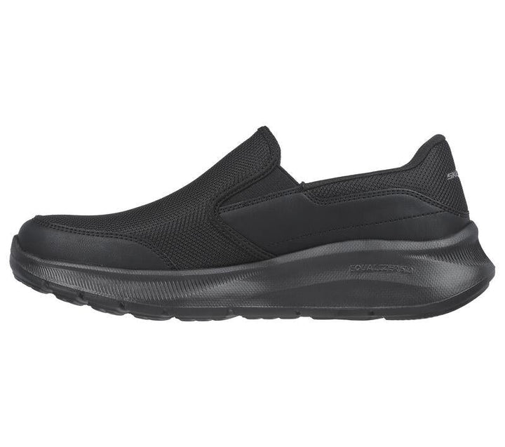 Men's Wide Fit Skechers 232515 Equalizer 5.0 Persistable Trainers - Black in Black - Image 1