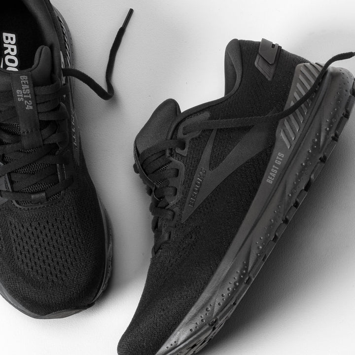 Men's Wide Fit Brooks Beast GTS 24 Running Trainers in Black - Image 1