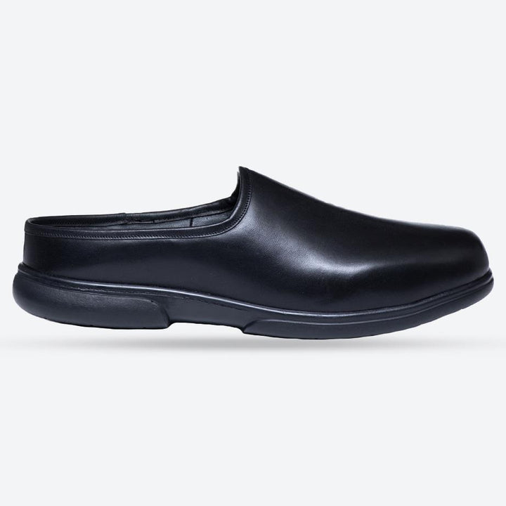 Men's Wide Fit Tredd Well Taylor Mule Slippers in Black - Image 1