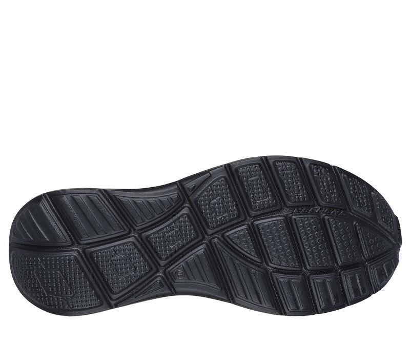 Men's Relaxed Fit Skechers 232926 Slip-ins Equalizer 5.0 Drayze Trainers in Black - Image 12