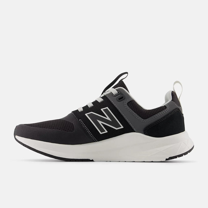 Men's Wide Fit New Balance Dynasoft U9005G9 Running Trainers in Black - Image 1