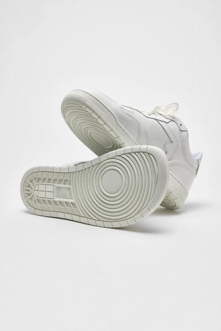 Men's Wide Fit Wydefootwear Nova Trainers in White - Image 1