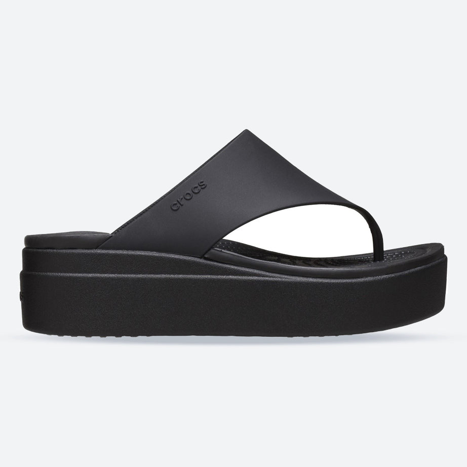 Women's Crocs 208727 Brooklyn Flip in Black - Image 1