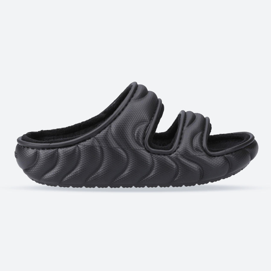 Women's Crocs 210074 Classic Cozzzy Overpuff Sandals in Black - Image 1