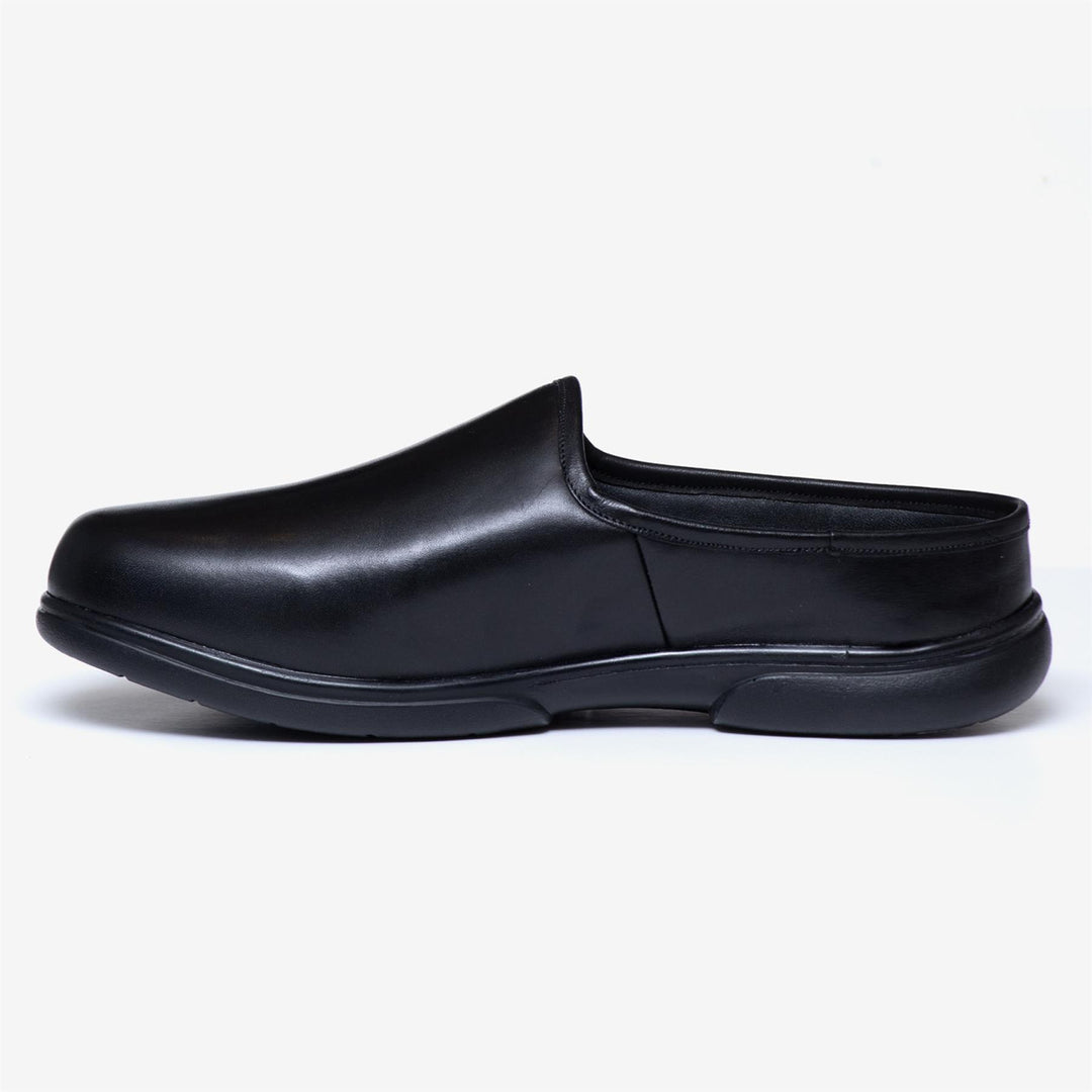 Men's Wide Fit Tredd Well Taylor Mule Slippers in Black - Image 4
