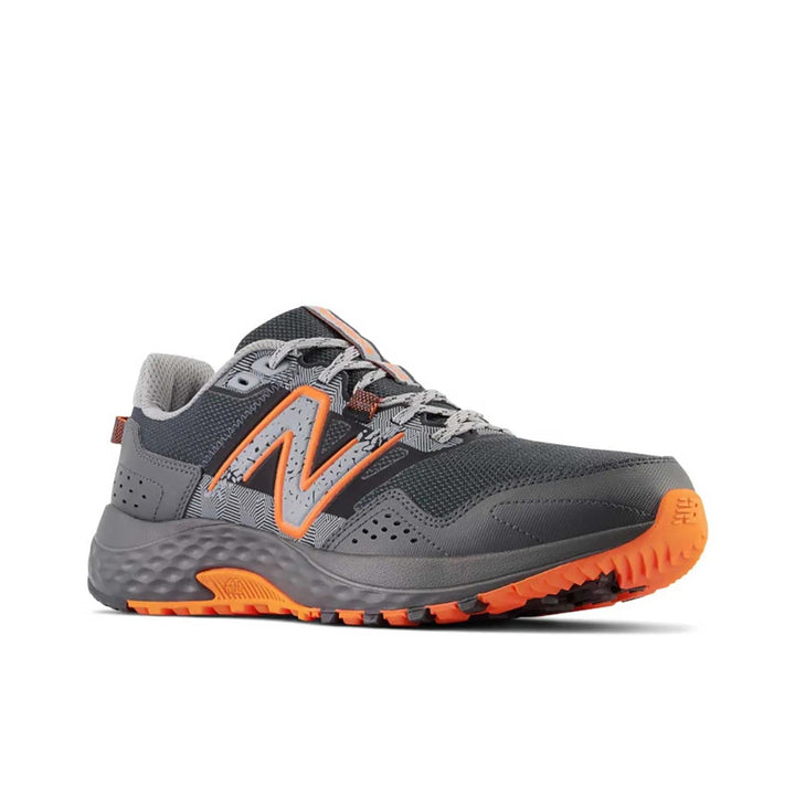 Men's Wide Fit New Balance MT410LO8 Trail Running Trainers in Grey/Orange - Image 1