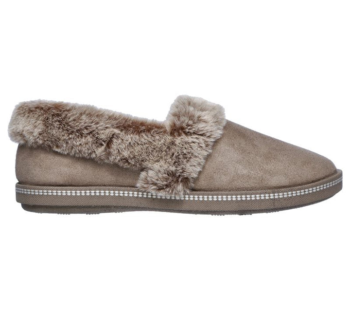 Women's Wide Fit Skechers 32777 Cozy Campfire Team Toasty Slippers in Black - Image 1