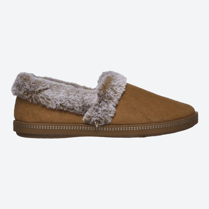 Women's Wide Fit Skechers 32777 Cozy Campfire Team Toasty Slippers in Black - Image 1