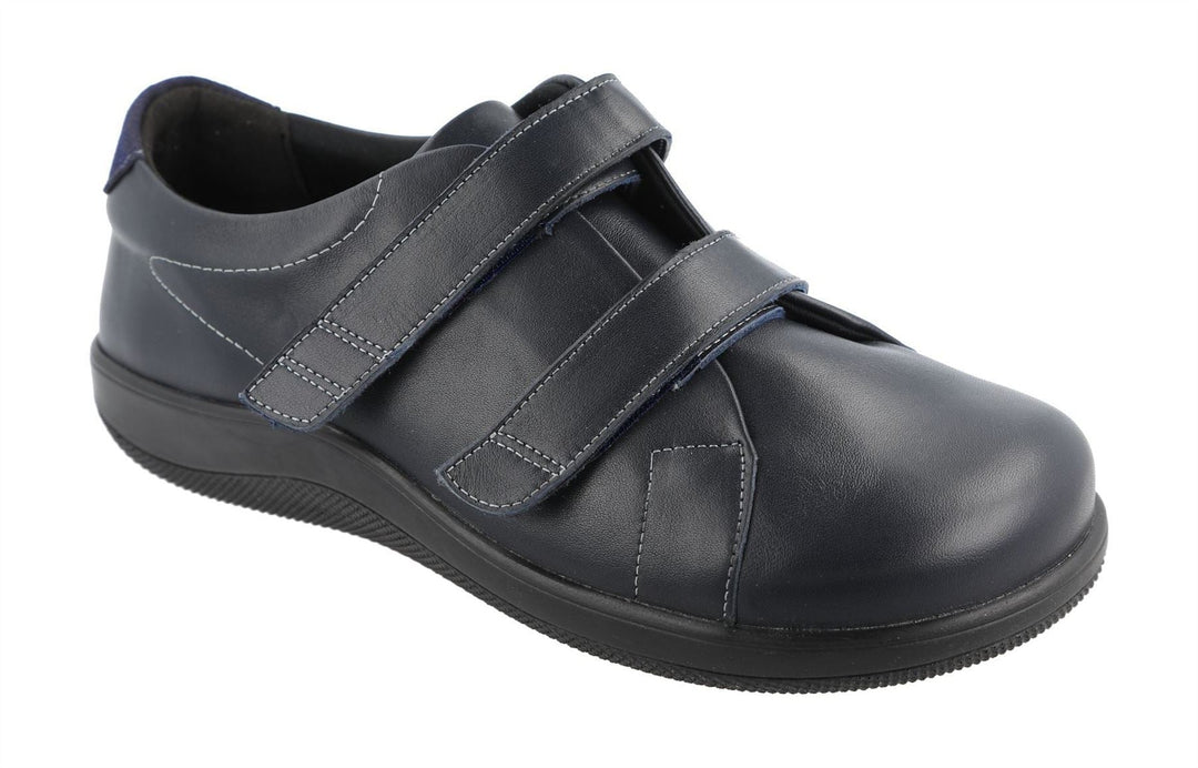 Women's Wide Fit DB Scott Shoes in Black - Image 9