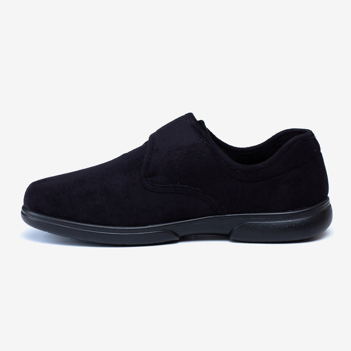 Mens Wide Fit Tredd Well Scott Slippers in Black - Image 1