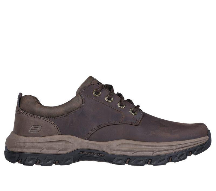Men's Relaxed Fit Skechers 204920 Knowlson Leland Trainers in Black - Image 1