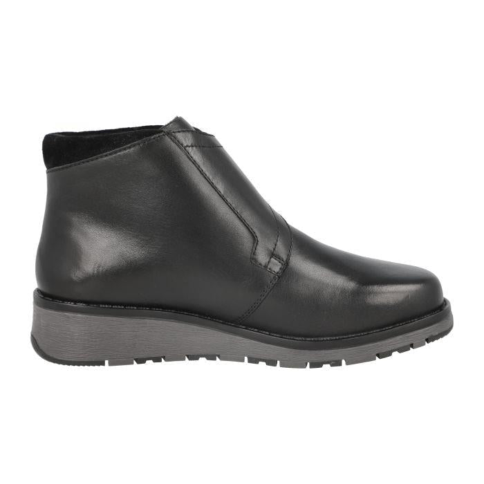 Women's Wide Fit DB Hitchin Boots in Black Leather - Image 4