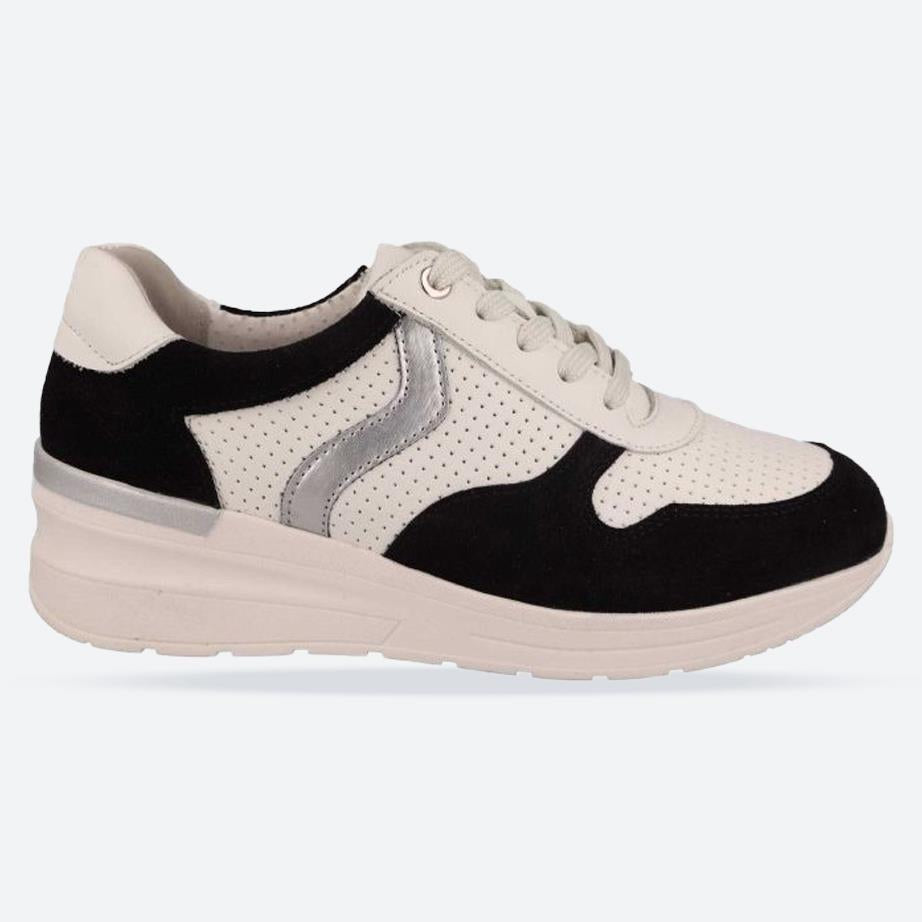 Women's Wide Fit DB Speedwell Trainers in White Leather / Black Suede - Image 1