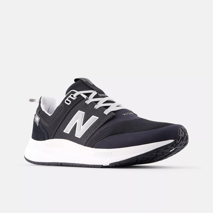 Men's Wide Fit New Balance Dynasoft UA900DB2 Running Trainers in Black - Image 1