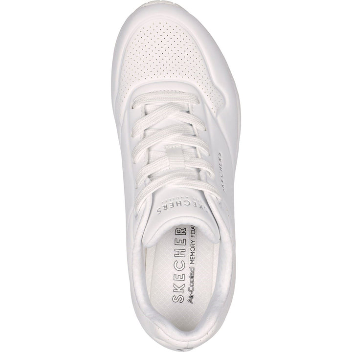 Women's Wide Fit Skechers 73690 Uno Stand On Air Sports Trainers in White - Image 1