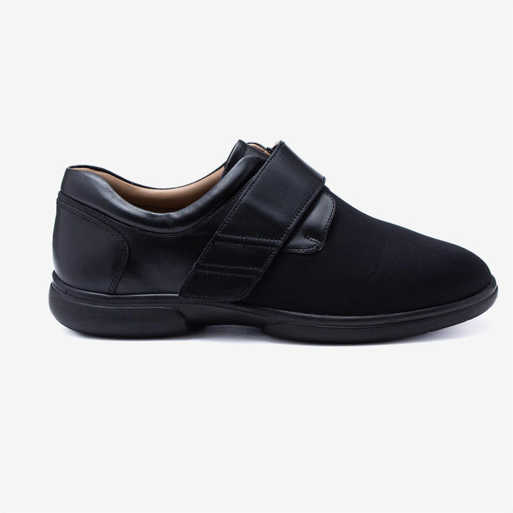 Mens Wide Fit Tredd Well Samuel Shoes in Black - Image 1
