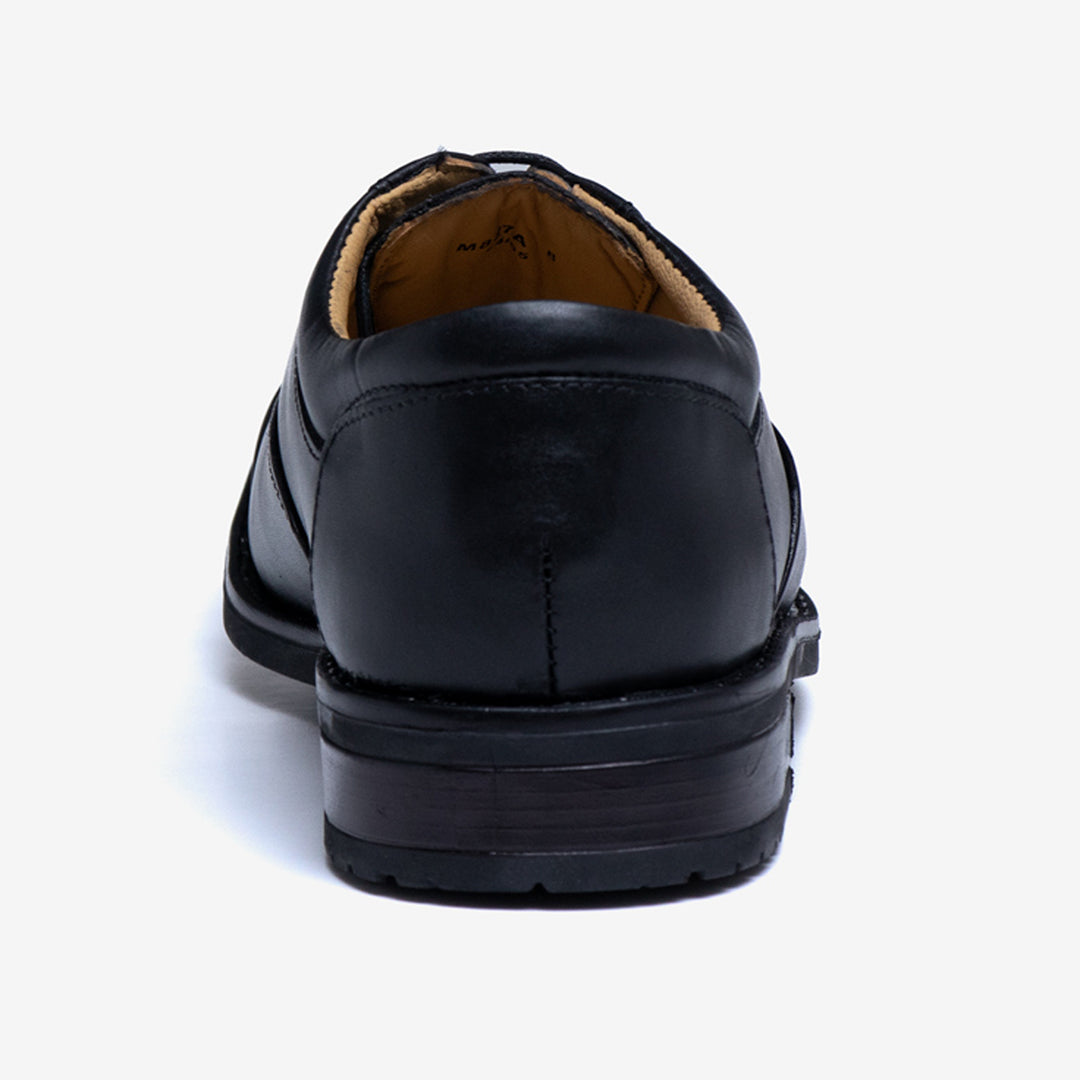 Men's Wide Fit Roamers Blind Eye Capped Oxford M827A Shoes in Black - Image 6
