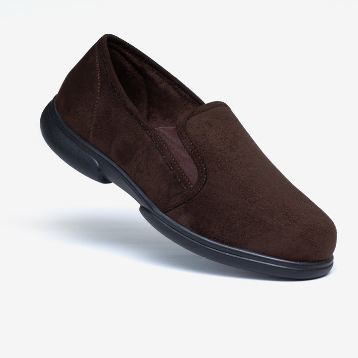 Mens Wide Fit Tredd Well Seth Slip On Slippers in Black - Image 1