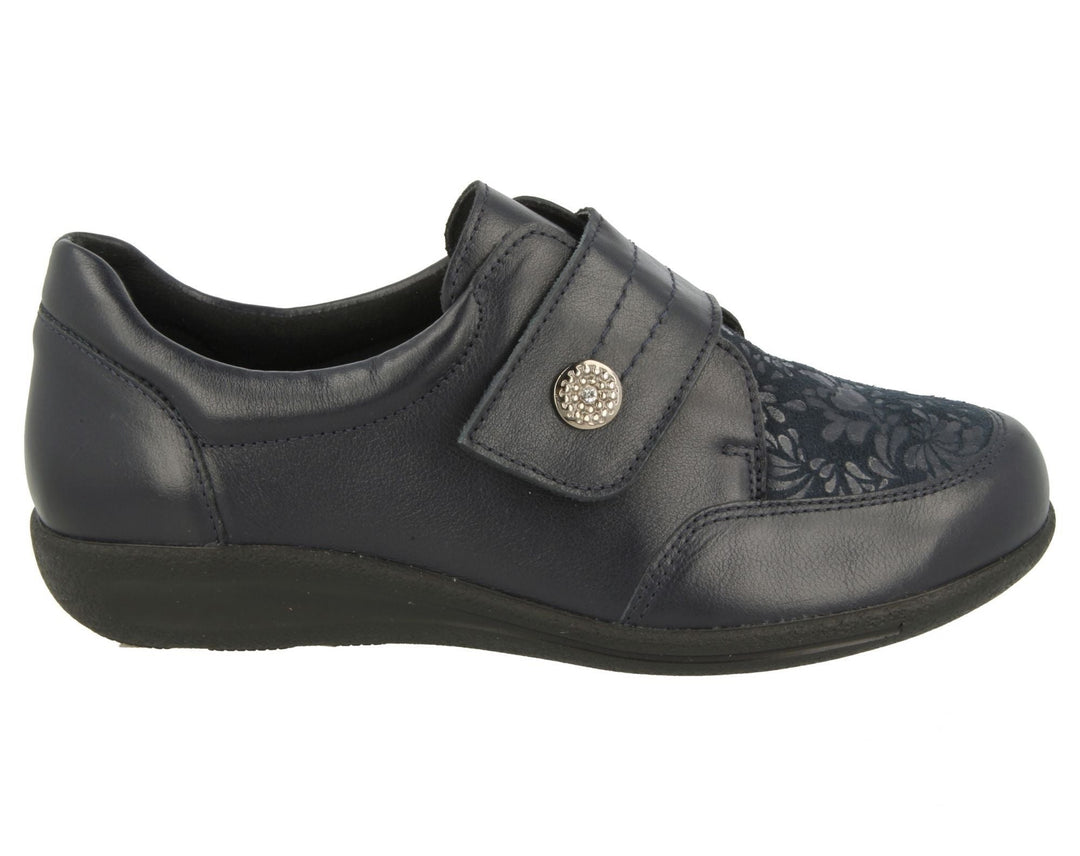 Womens Wide Fit DB Royston Shoes in Black - Image 15