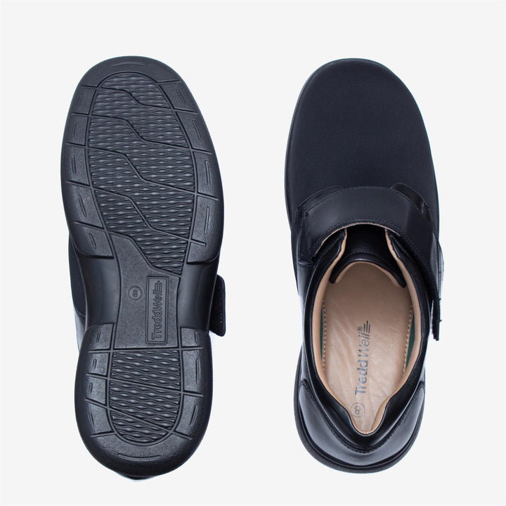 Mens Wide Fit Tredd Well Samuel Shoes in Black - Image 1