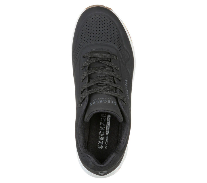 Women's Wide Fit Skechers 73690 Uno - Stand On Air Walking Street Wear Trainers - Black/White in Black/White - Image 1