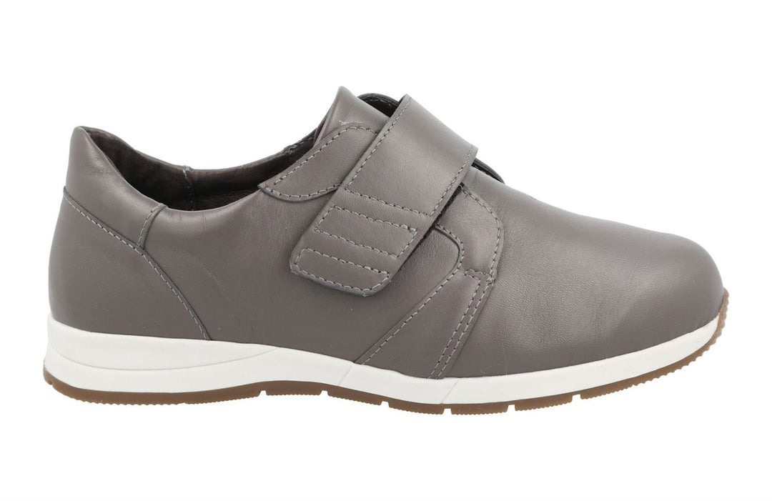 Women's Wide Fit DB Rail Shoes in Black Stretch Leather - Image 12