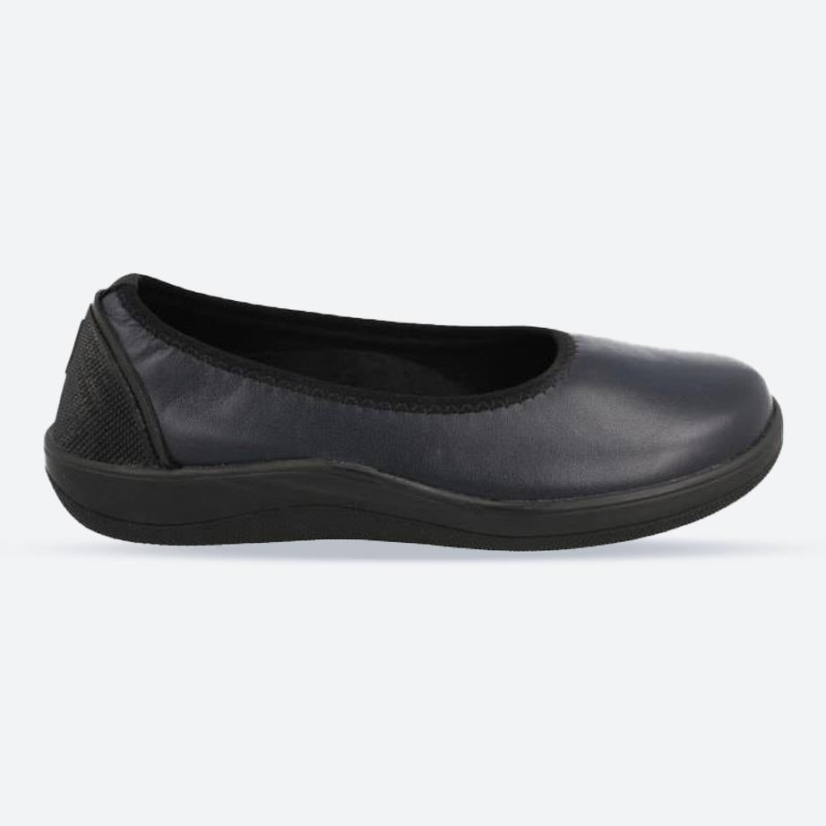 Women's Wide Fit DB Curtis Shoes in Black - Image 1