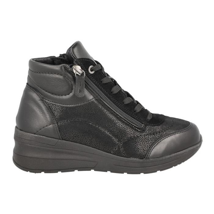 Women's Wide Fit DB Antelope Boots in Black Lea / Stretch Textile - Image 1