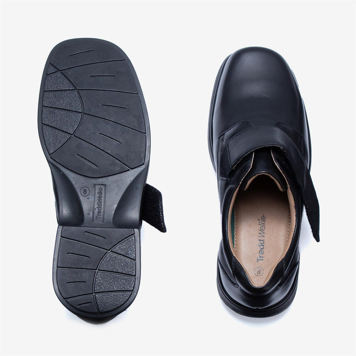 Mens Wide Fit Tredd Well Roger Velcro Shoes in Black - Image 1