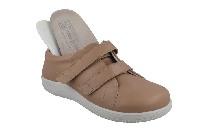 Women's Wide Fit DB Scott Shoes in Black - Image 1