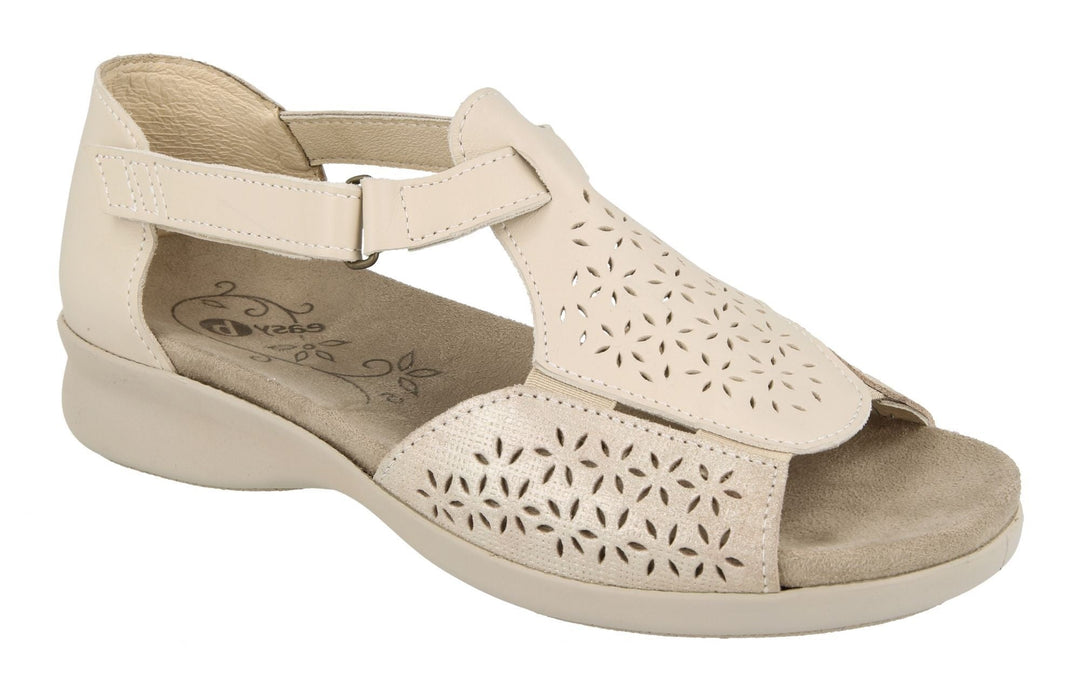 Womens Wide Fit DB Halford Sandals in Black - Image 15