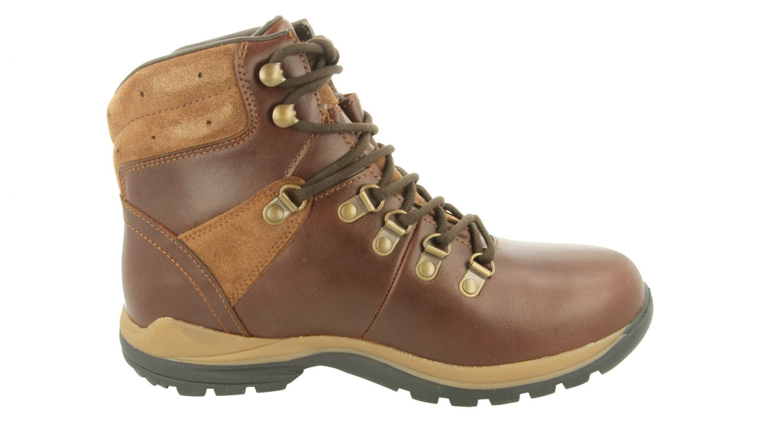 Mens Wide Fit DB Nebraska Hiking Boots in Navy Suede - Image 12