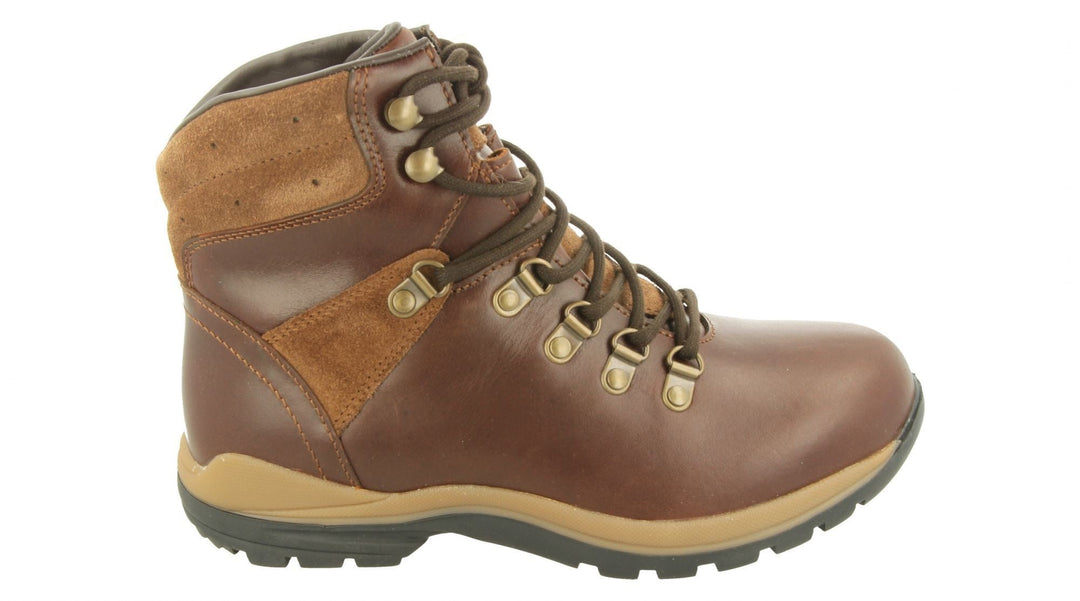 Mens Wide Fit DB Nebraska Hiking Boots in Navy Suede - Image 11