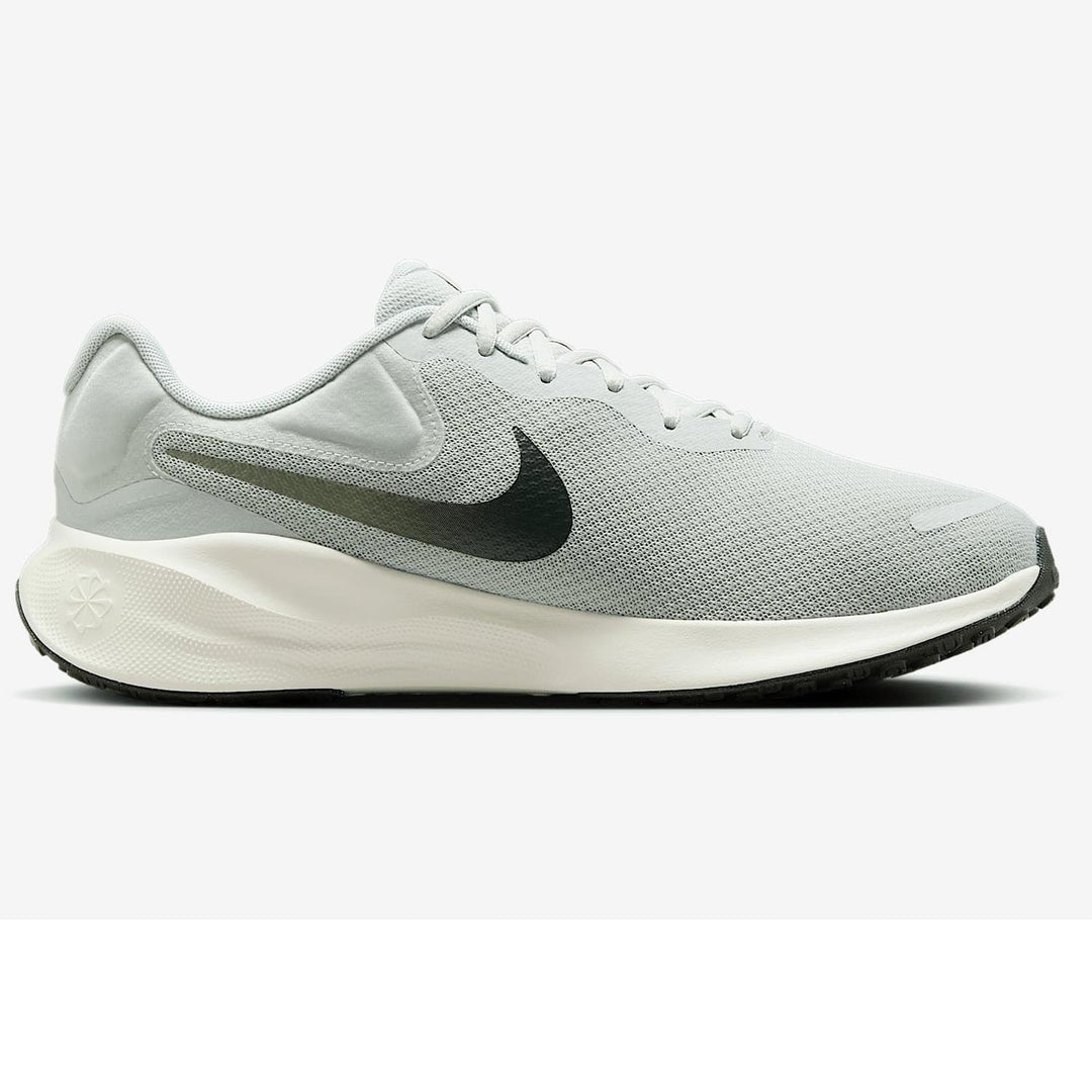 Men's Wide Fit Nike FB8501-003 Revolution 7 Running Trainers in Silver Sequoia - Image 2