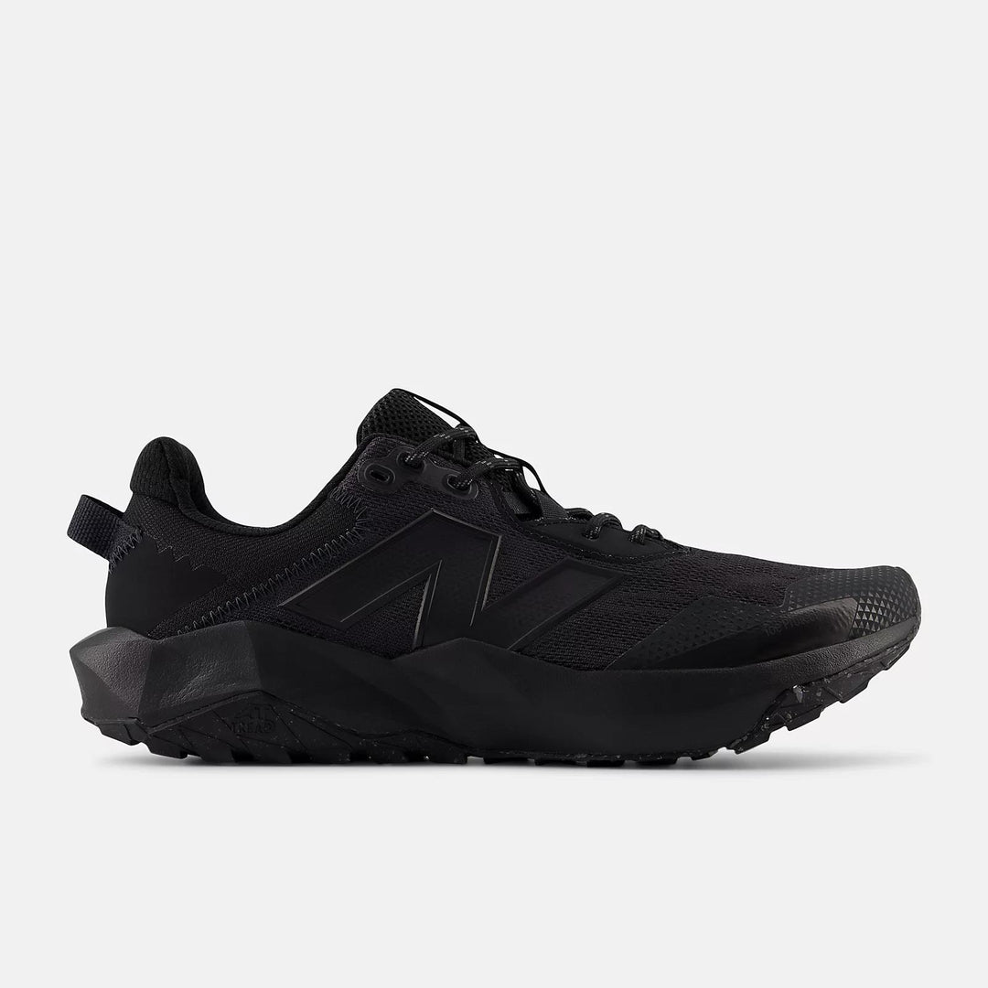 Men's Wide Fit New Balance Dynasoft MTNTRLF6 Trail Walking/Running Trainers in Black - Image 2