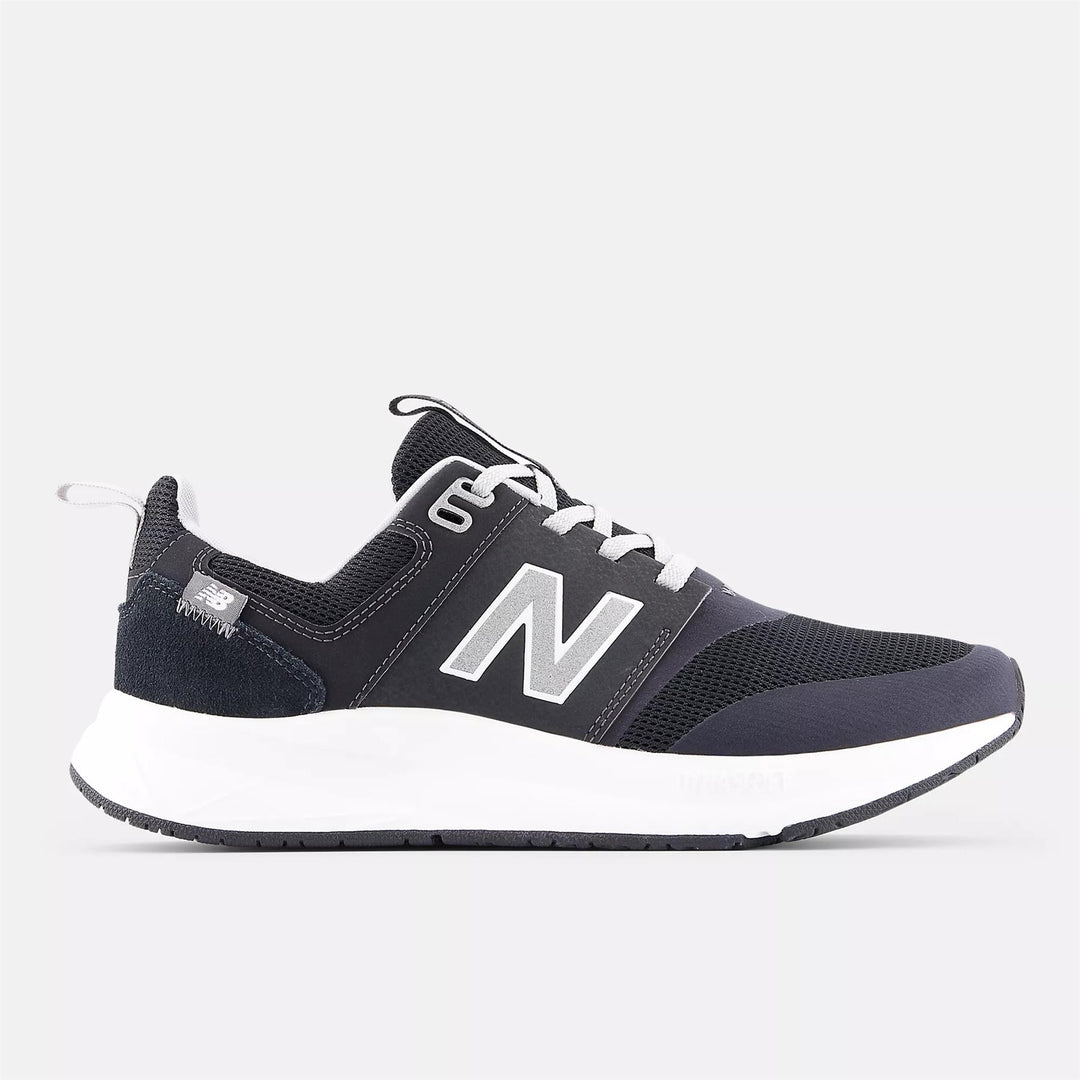 Men's Wide Fit New Balance Dynasoft UA900DB2 Running Trainers in Black - Image 2