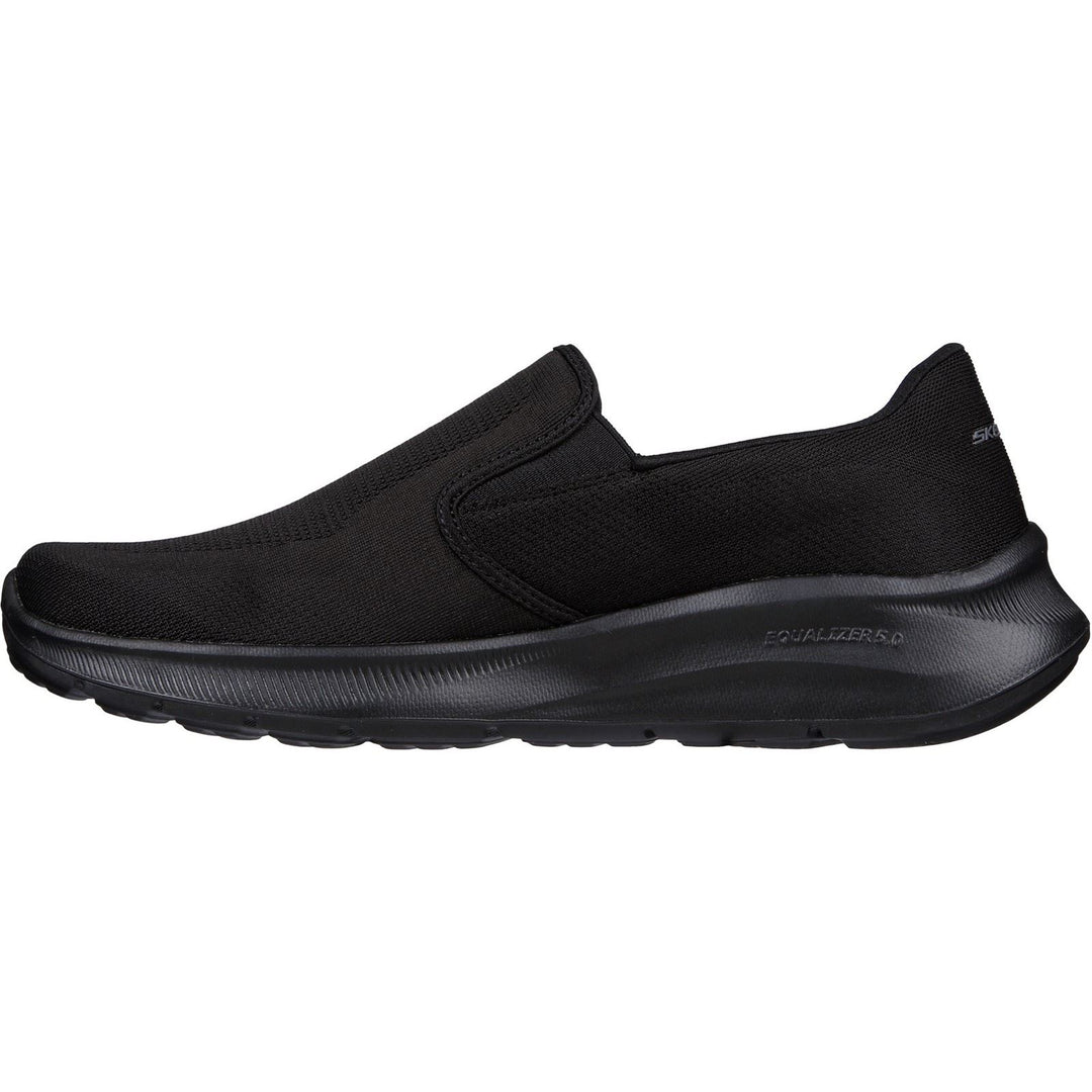 Men's Wide Fit Skechers 232516WW  Equalizer 5.0 Grand Legacy Trainers in Black - Image 4