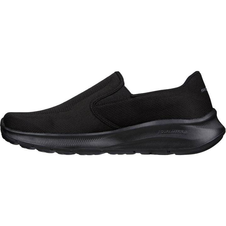 Men's Wide Fit Skechers 232516WW  Equalizer 5.0 Grand Legacy Trainers in Black - Image 1