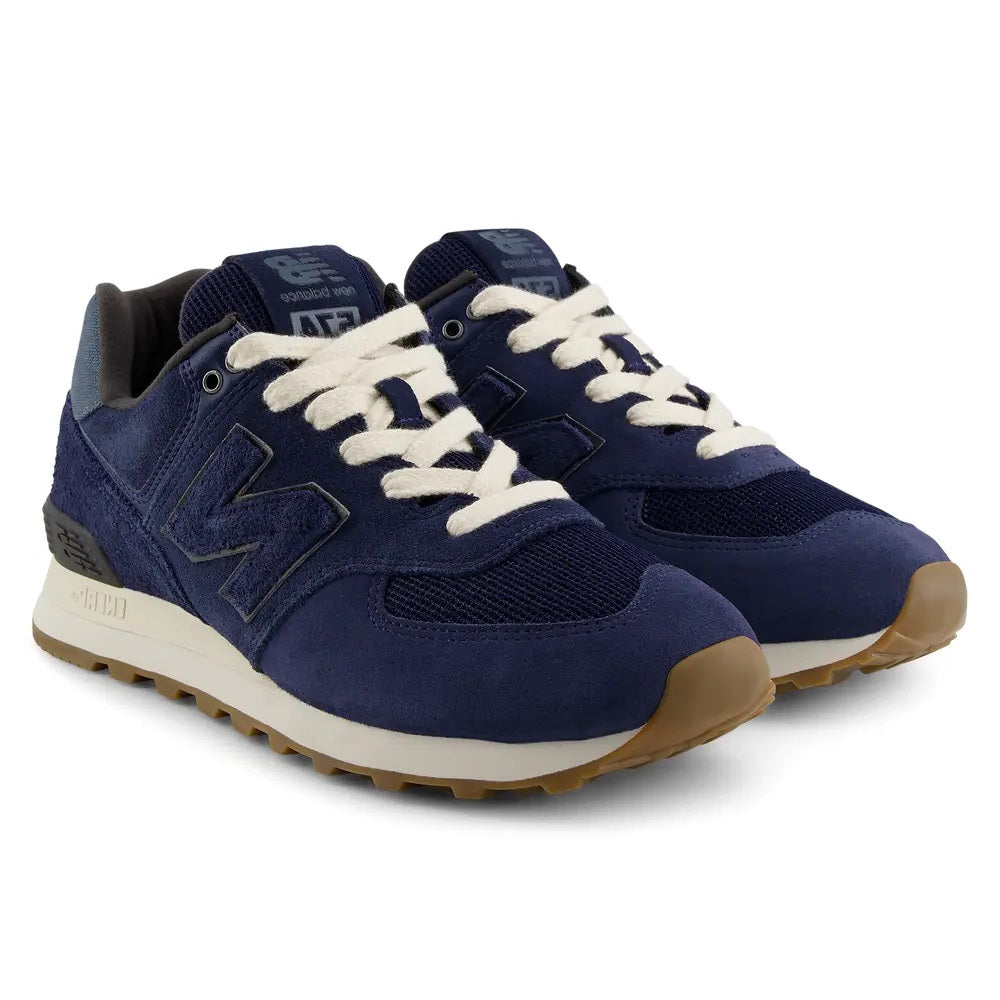 Mens Wide Fit New Balance U5747FO Trainers in Navy - Image 5
