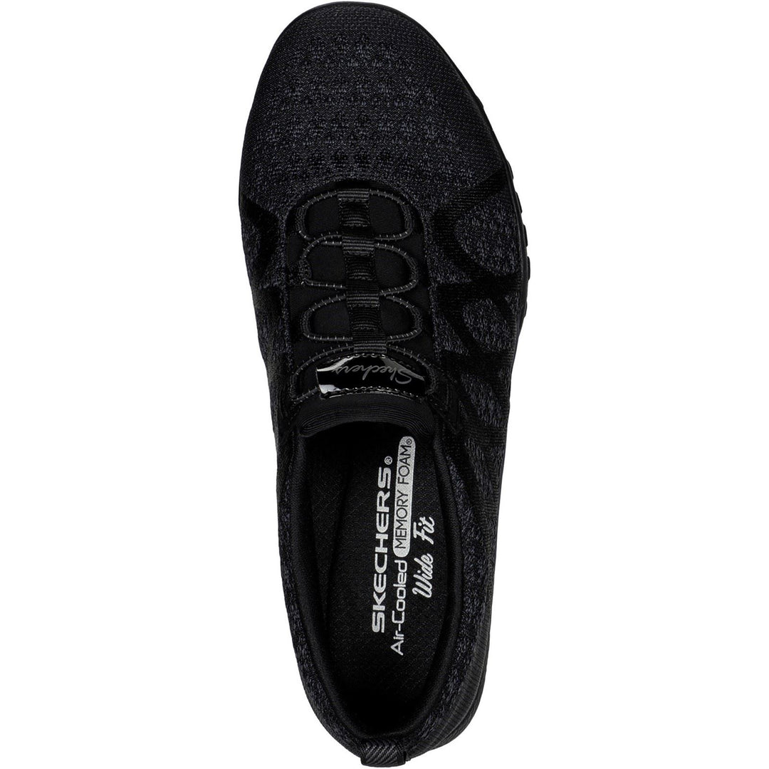 Women's Wide Fit Skechers 100301 Relaxed Fit Breathe Easy Infi Knity Trainers - Black in Black - Image 4