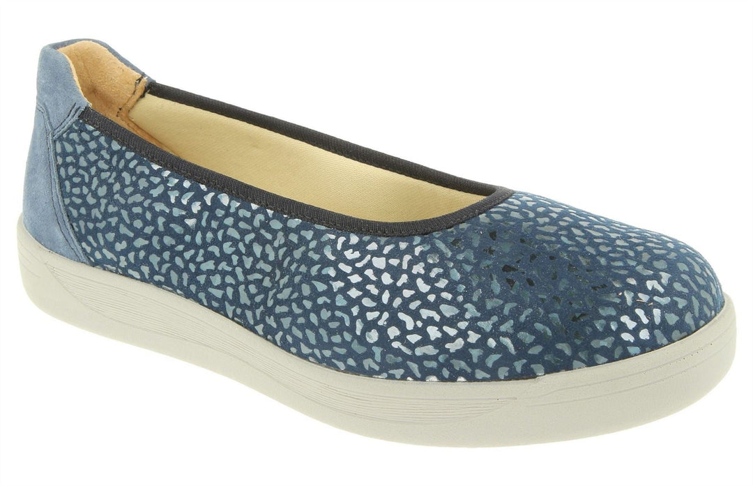 Womens Wide Fit DB Garganey Shoes in Navy Stretch Textile - Image 3