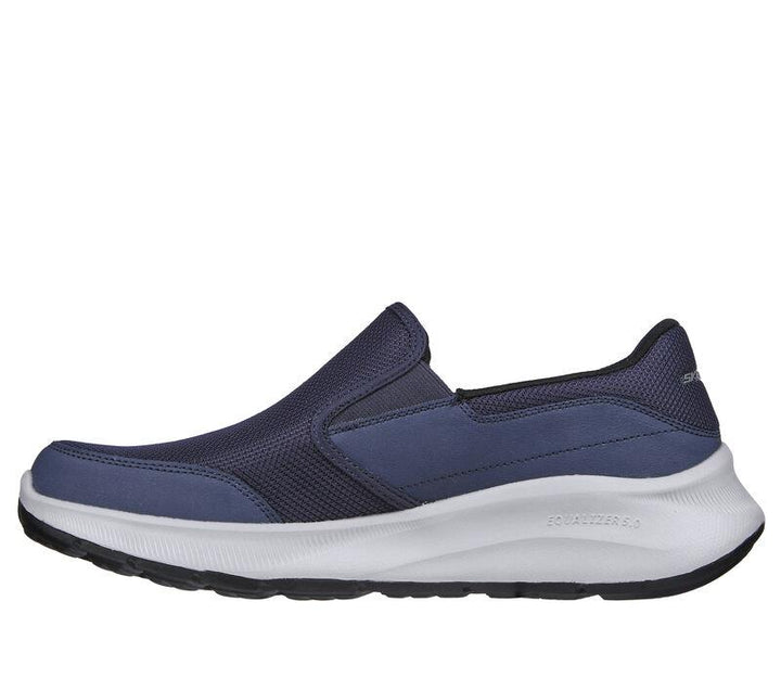 Men's Wide Fit Skechers 232515 Equalizer 5.0 Persistable Trainers in Black - Image 1