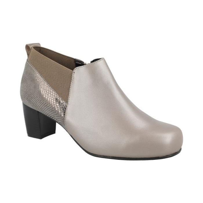 Women's Wide Fit DB Carrie Boots in Black Leather - Image 1