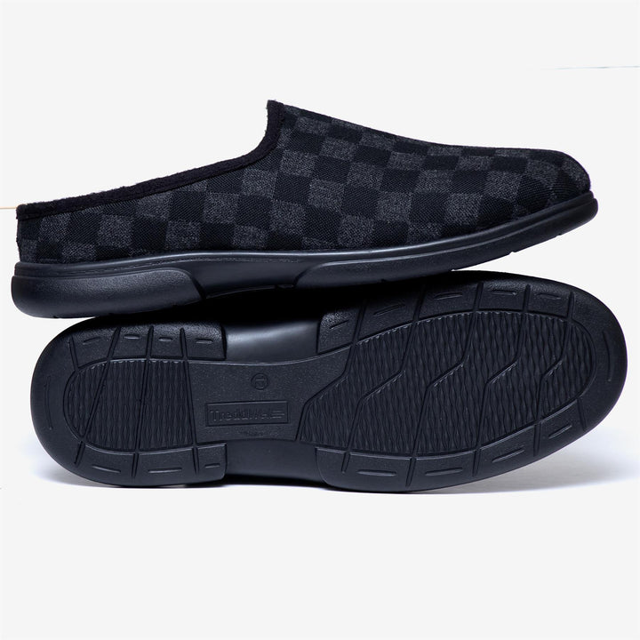 Men's Wide Fit Tredd Well Clarkson Mule Slippers in Black - Image 1