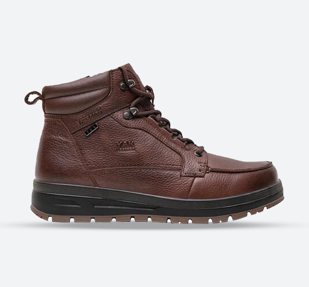 Mens Wide Fit Grunwald  A-916 Pullup Tex Trekking Boots in Black - Image 1