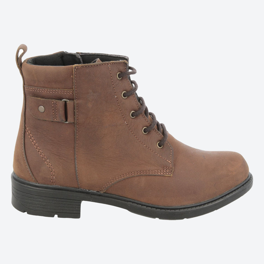 Womens Wide Fit DB Bayeux Boots in Black Nubuck - Image 5