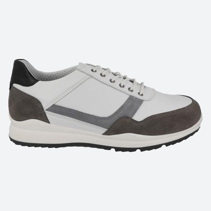 Men's Wide Fit DB Benedict Trainers in Black / Grey - Image 1